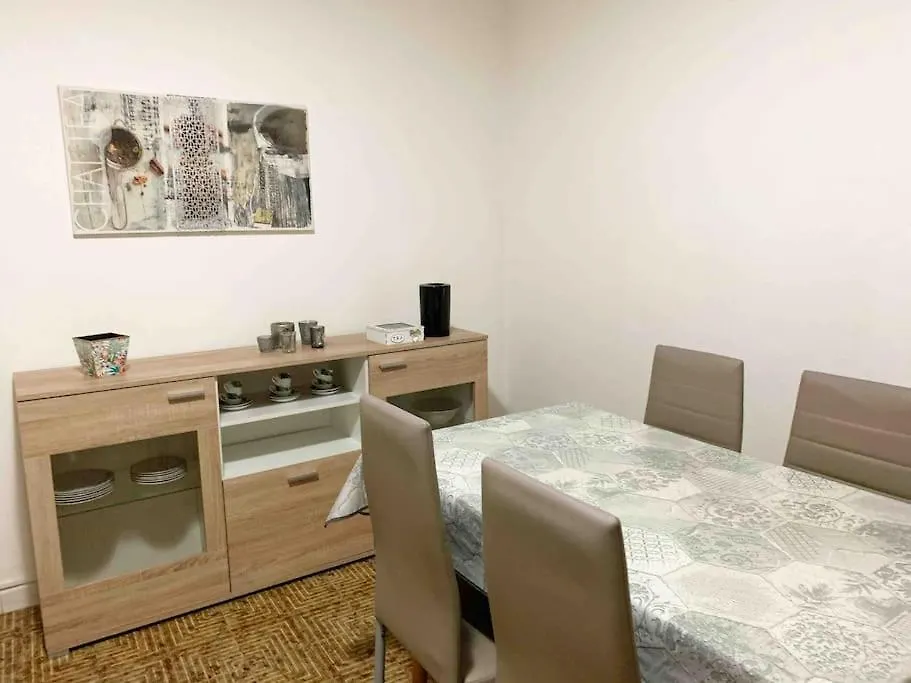 Apt Con Portico Privato Vicino Cagliari Airport Assemini 0*,